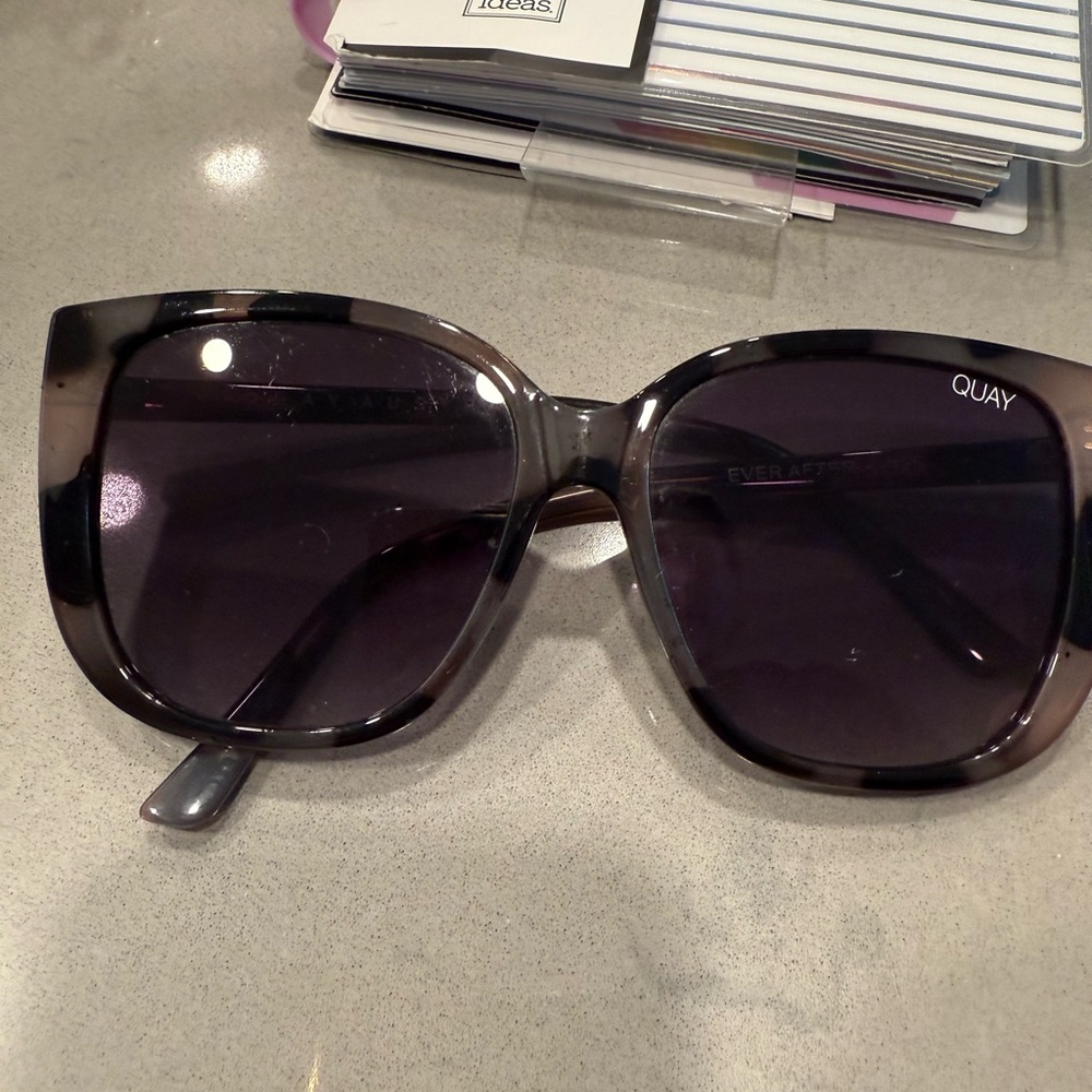 Quay Australia Gradient Black Sunglasses